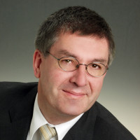 Porträt Schönheitschirurg Dr. Hans Bucher in Nürnberg