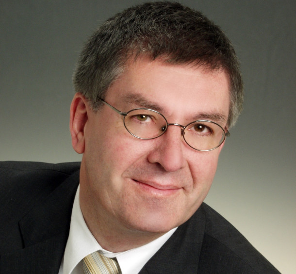 Porträt Schönheitschirurg Dr. Hans Bucher in Nürnberg